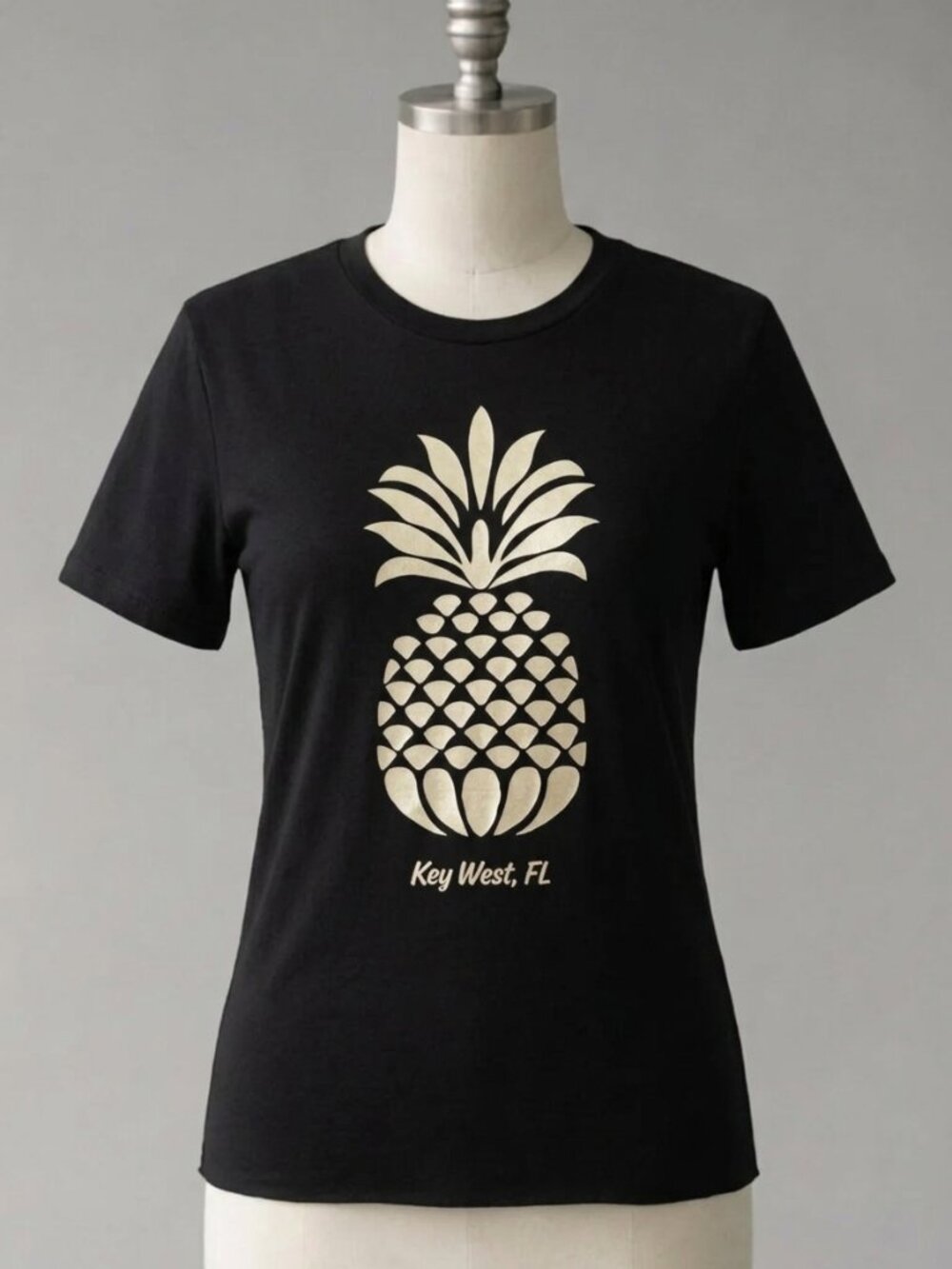 Key West | Black Pineapple Short-Sleeve T-Shirt | Men's M = Ladies' L